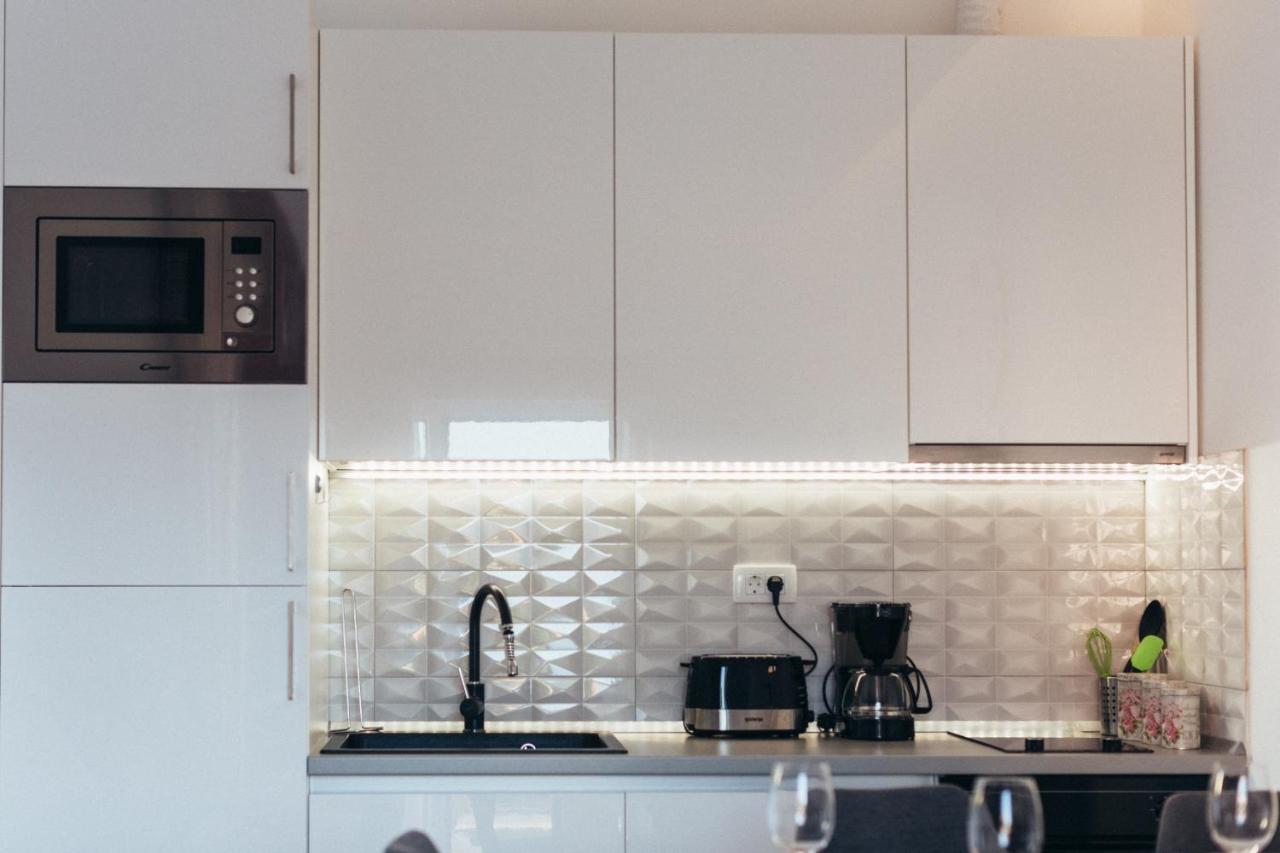 Apartment Gina โตรกีร์ ภายนอก รูปภาพ