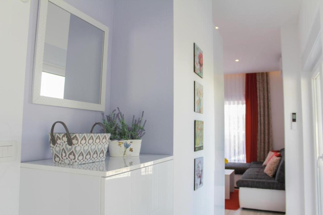 Apartment Gina โตรกีร์ ภายนอก รูปภาพ